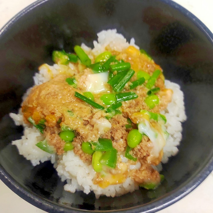 枝豆入りの玉子丼